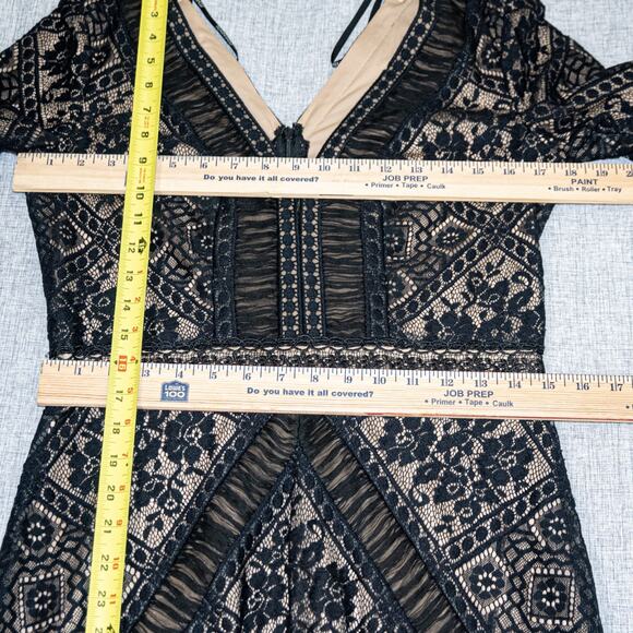 Tadashi Shoji Women's sz 10 V-Neck Black Lace Dress - Picture 12 of 13